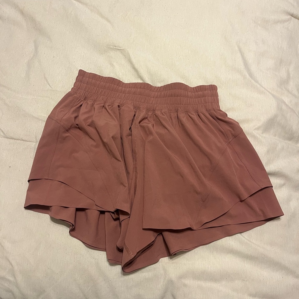 Lululemon Women's Mauve Shorts